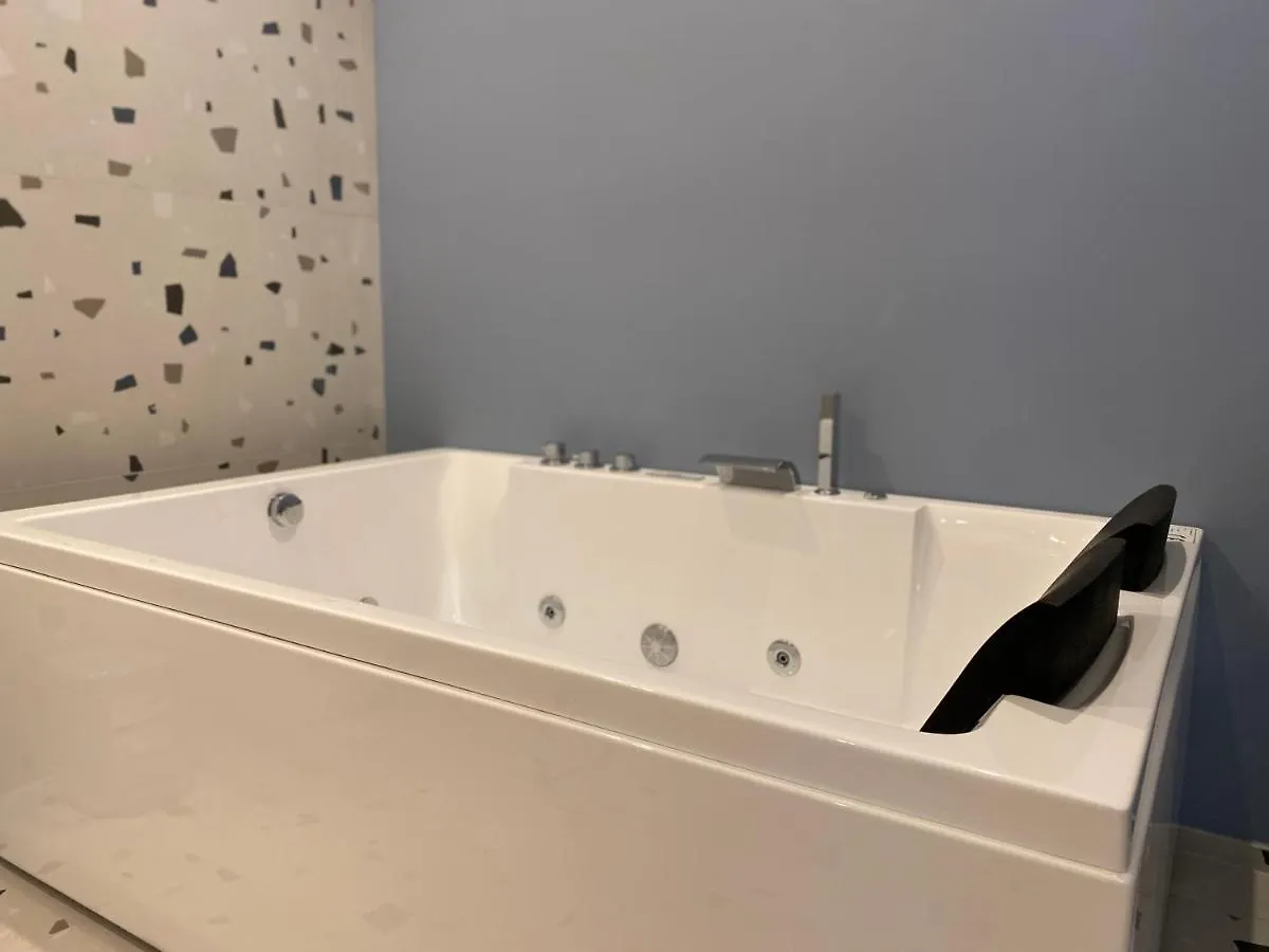 Dimora Zonno Apartment Bari