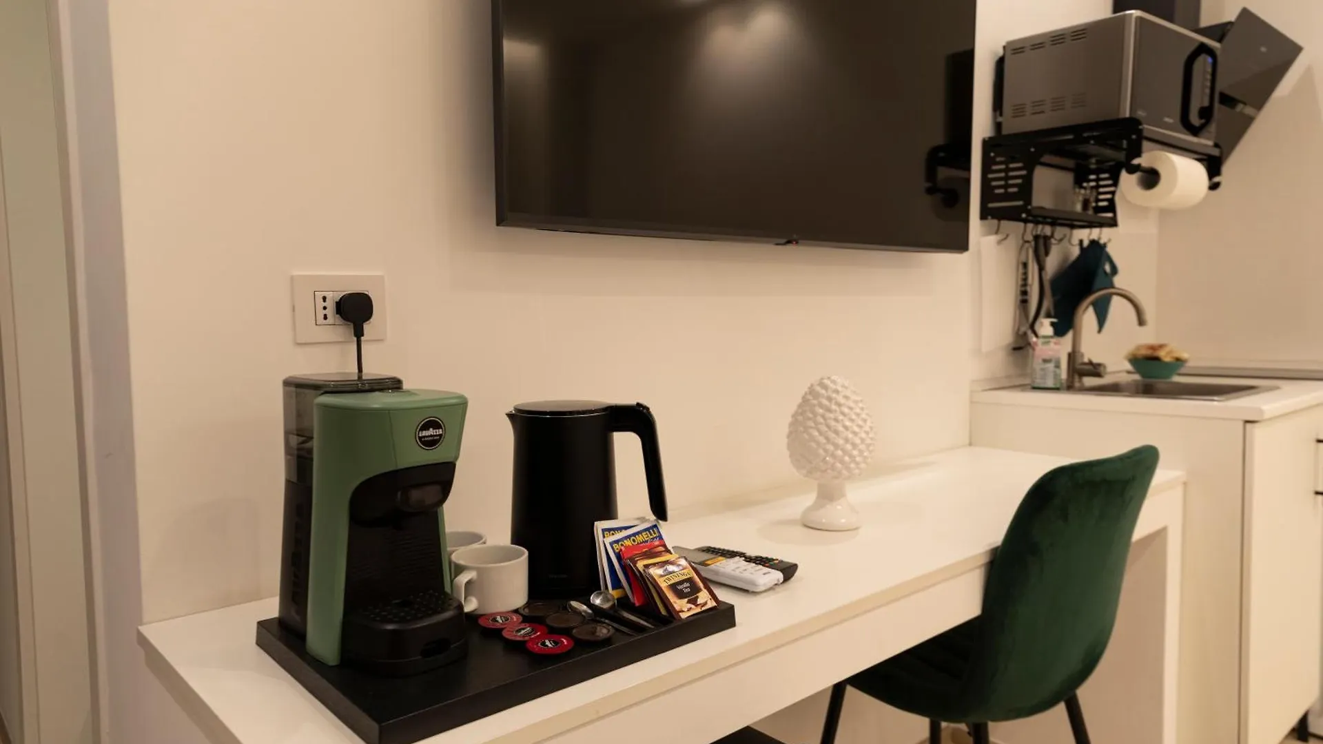 Dimora Zonno Apartment Bari Italy